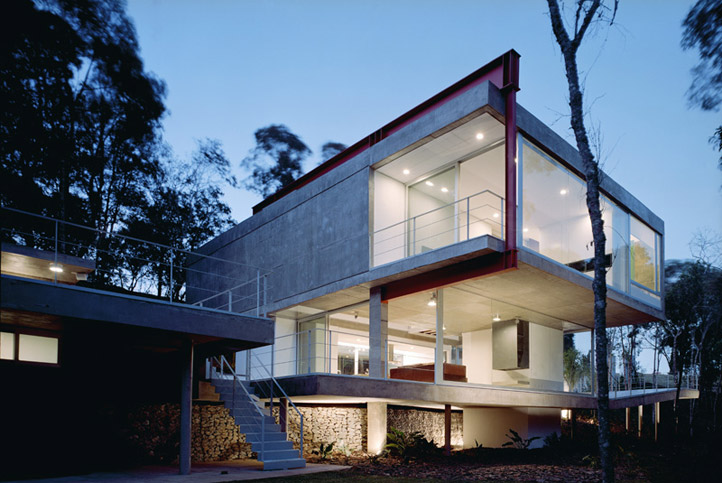 M.M. House by Andrade Morettin Arquitetos Associados 01