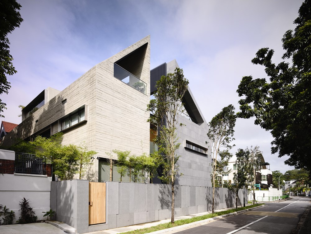 66MRN-House by ONG&ONG 17